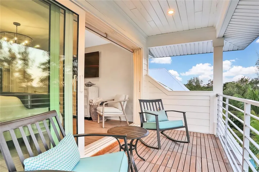 6925 Longboat Drive S Longboat Key FL 34228