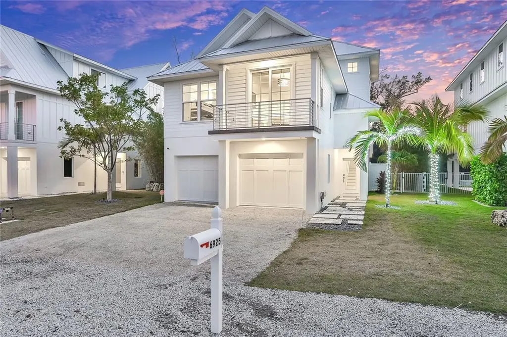 6925 Longboat Drive S Longboat Key FL 34228