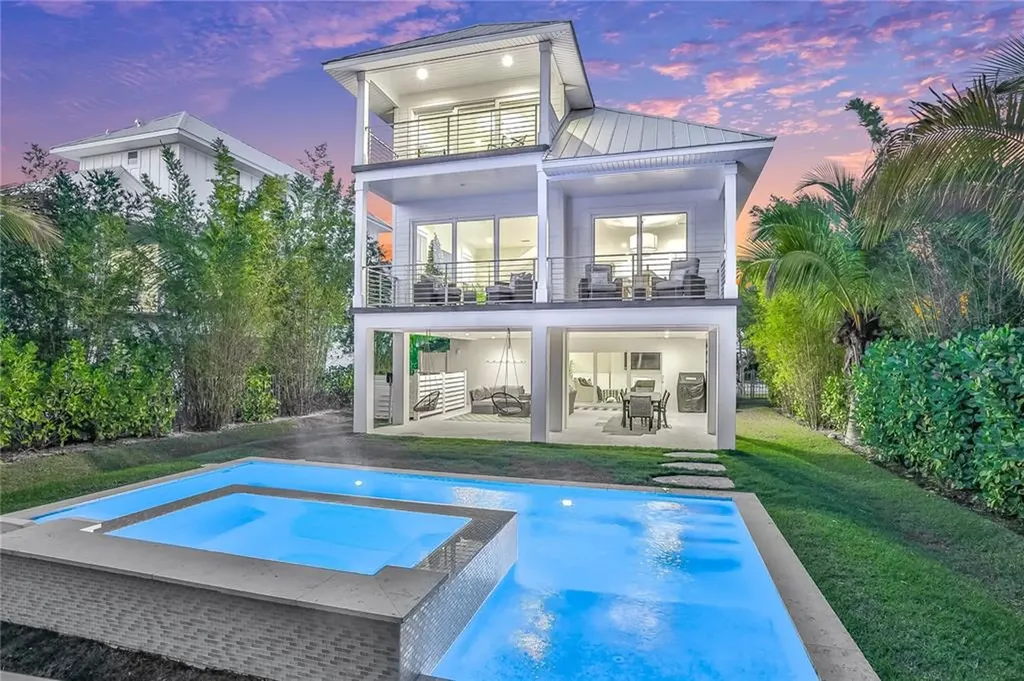 6925 Longboat Drive S Longboat Key FL 34228
