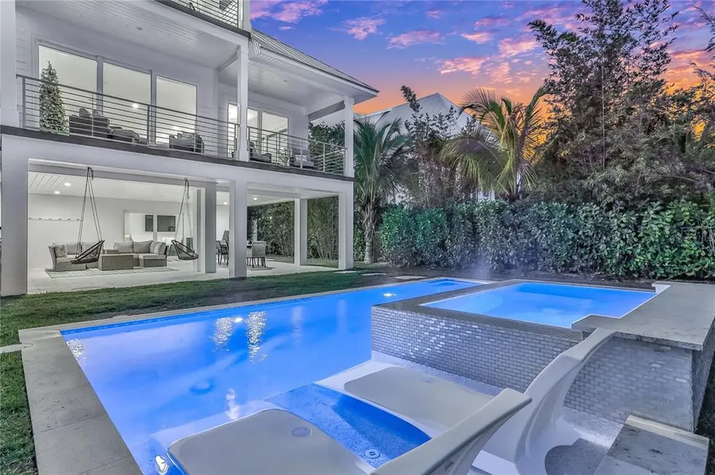 6925 Longboat Drive S Longboat Key FL 34228