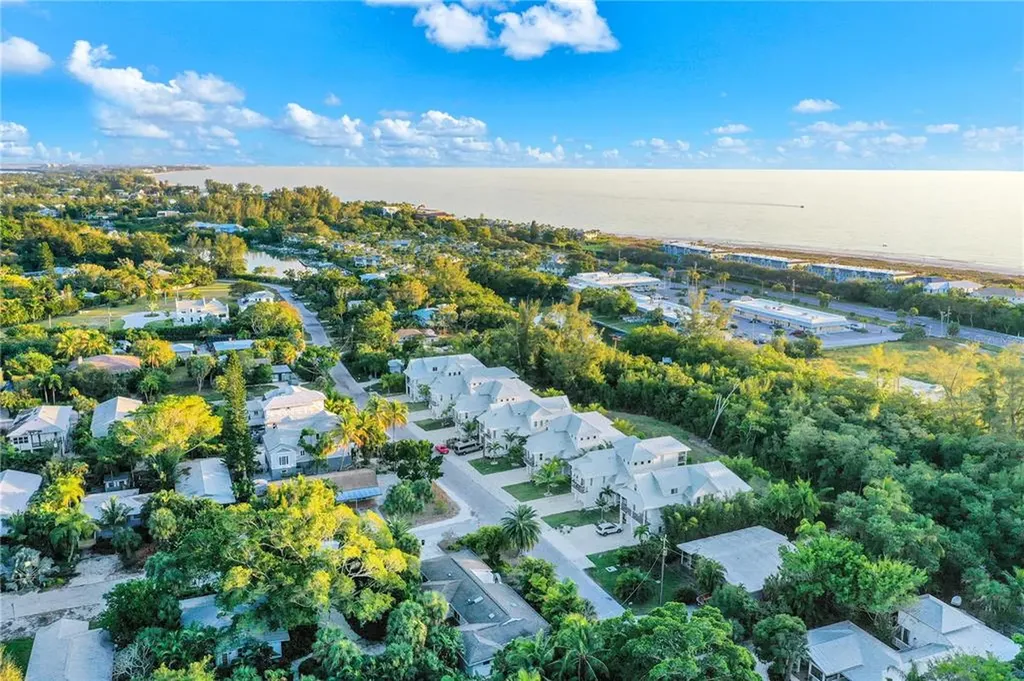6925 Longboat Drive S Longboat Key FL 34228