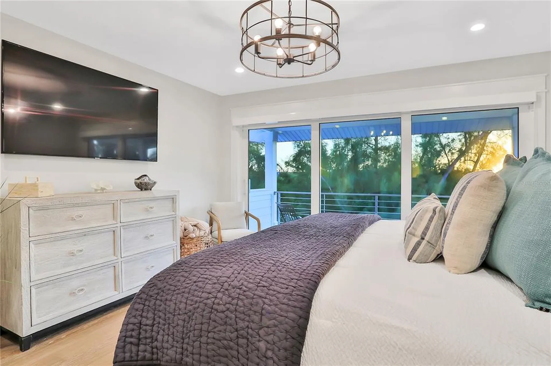 6925 Longboat Drive S Longboat Key FL 34228