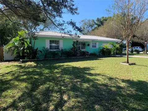 335 15th Avenue SW Largo FL 33770