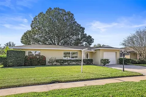 6112 29th Avenue N St Petersburg FL 33710