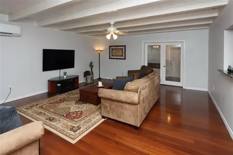 1518 84th Avenue N St Petersburg FL 33702
