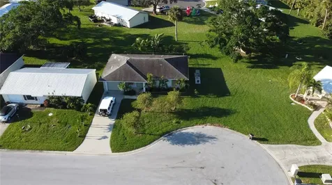 4916 SE 42nd Street Okeechobee FL 34974