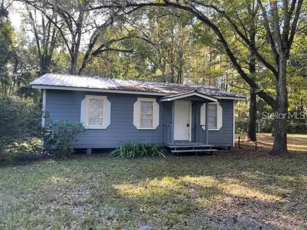 7426 NE Us Highway 301 Hawthorne FL 32640