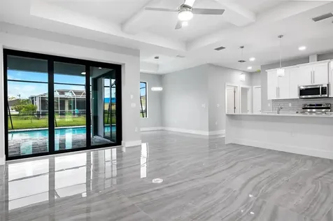 3037 SW 4th Place Cape Coral FL 33914