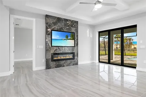 3037 SW 4th Place Cape Coral FL 33914