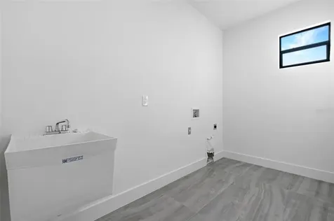 3037 SW 4th Place Cape Coral FL 33914