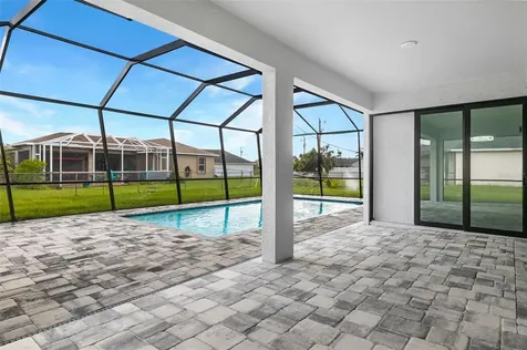 3037 SW 4th Place Cape Coral FL 33914