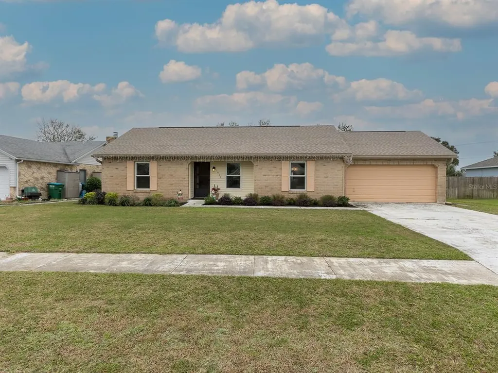 1025 Kenmore Street Deltona FL 32725
