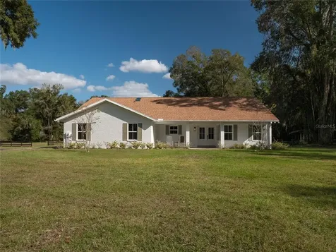 6335 NW 145th Avenue Road Morriston FL 32668