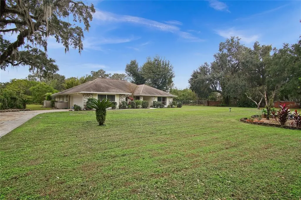 1500 Hidden Harbor Lane Kissimmee FL 34746