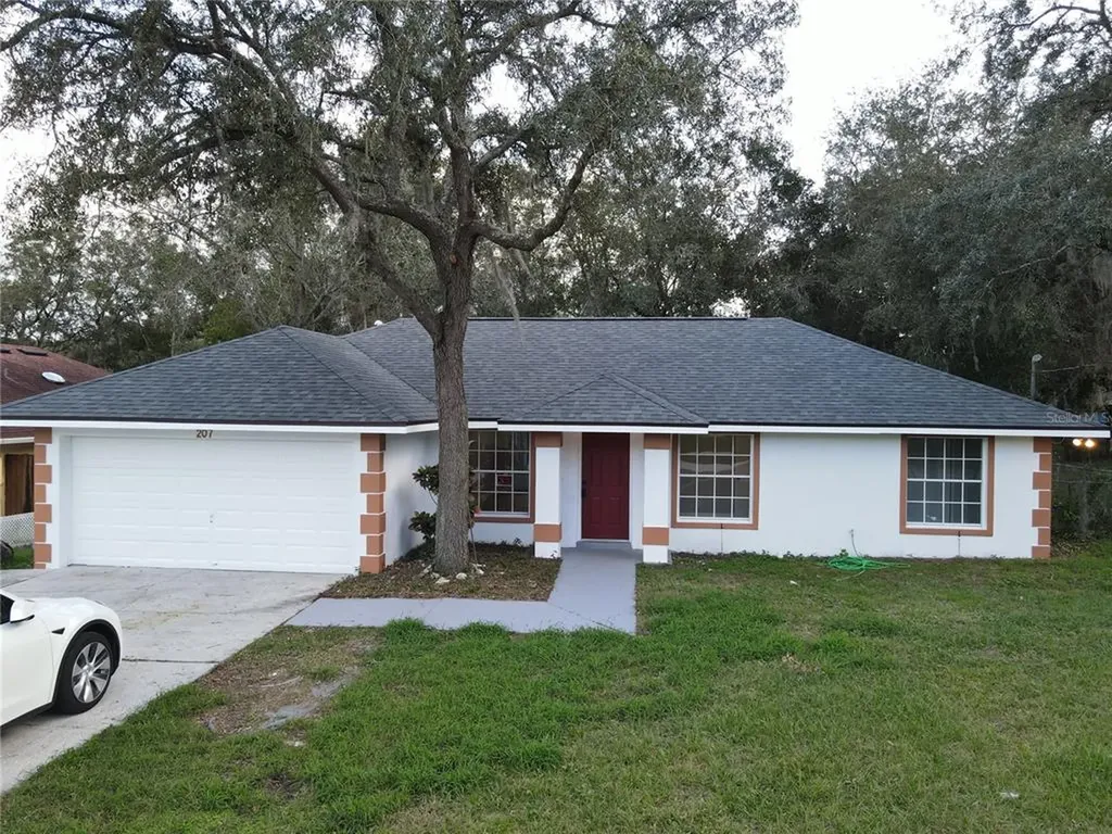 207 E Washington Street Minneola FL 34715