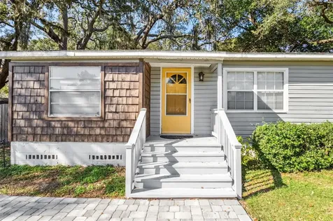 709 W Juneau Street Tampa FL 33604