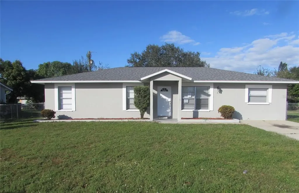 2105 15th Avenue E Bradenton FL 34208