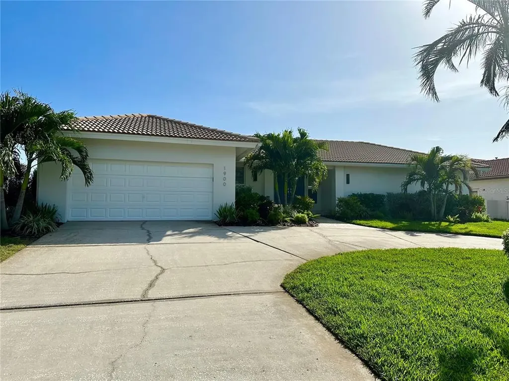 1900 Montana Avenue NE St Petersburg FL 33703