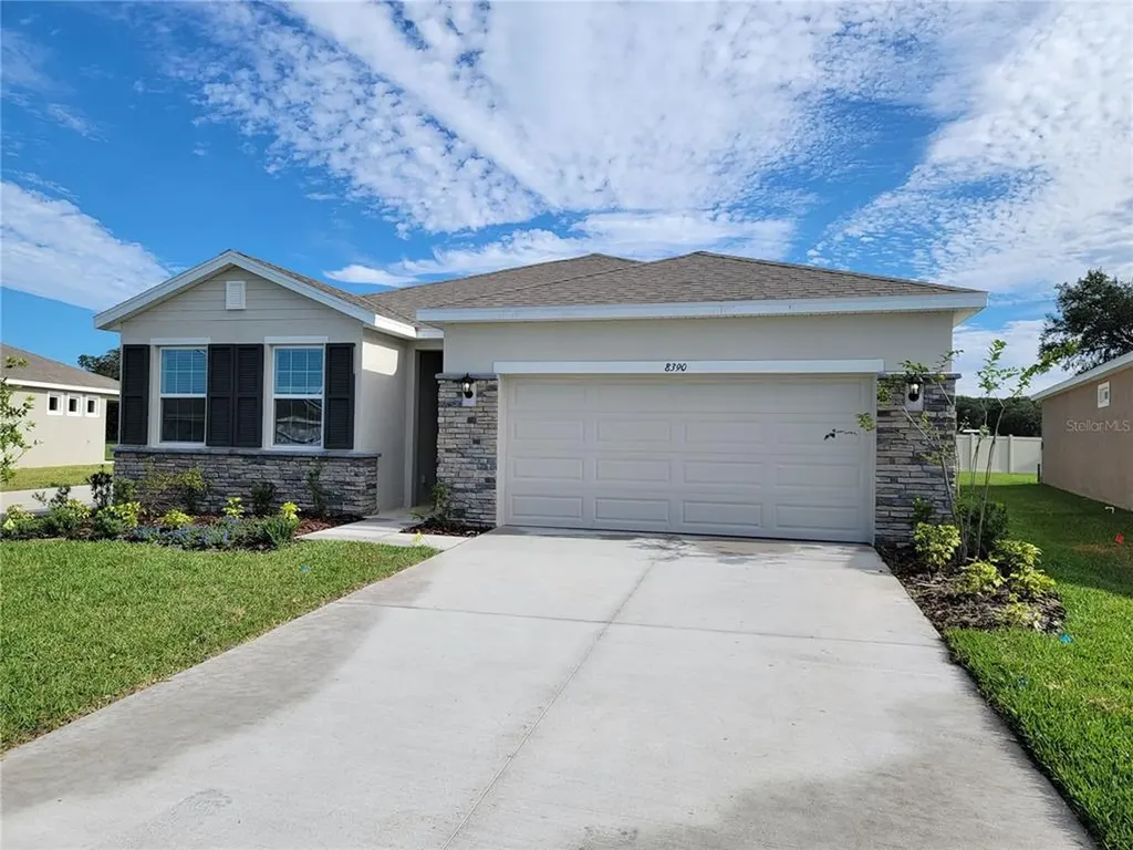 8390 Wheat Stone Drive Zephyrhills FL 33540