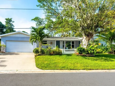 3312 S Seclusion Drive Sarasota FL 34239