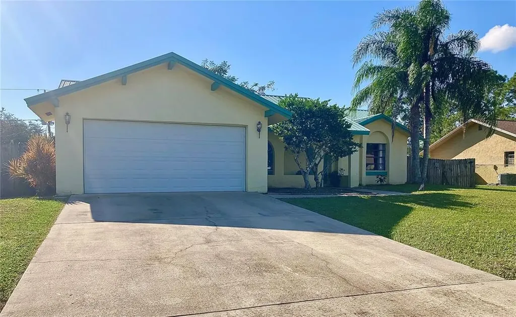 1078 Elmont Street NW Palm Bay FL 32907