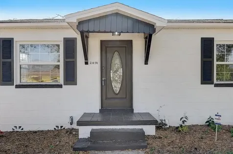2474 37th Avenue N St Petersburg FL 33713