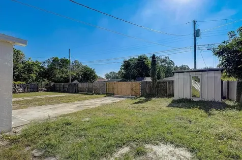 2474 37th Avenue N St Petersburg FL 33713