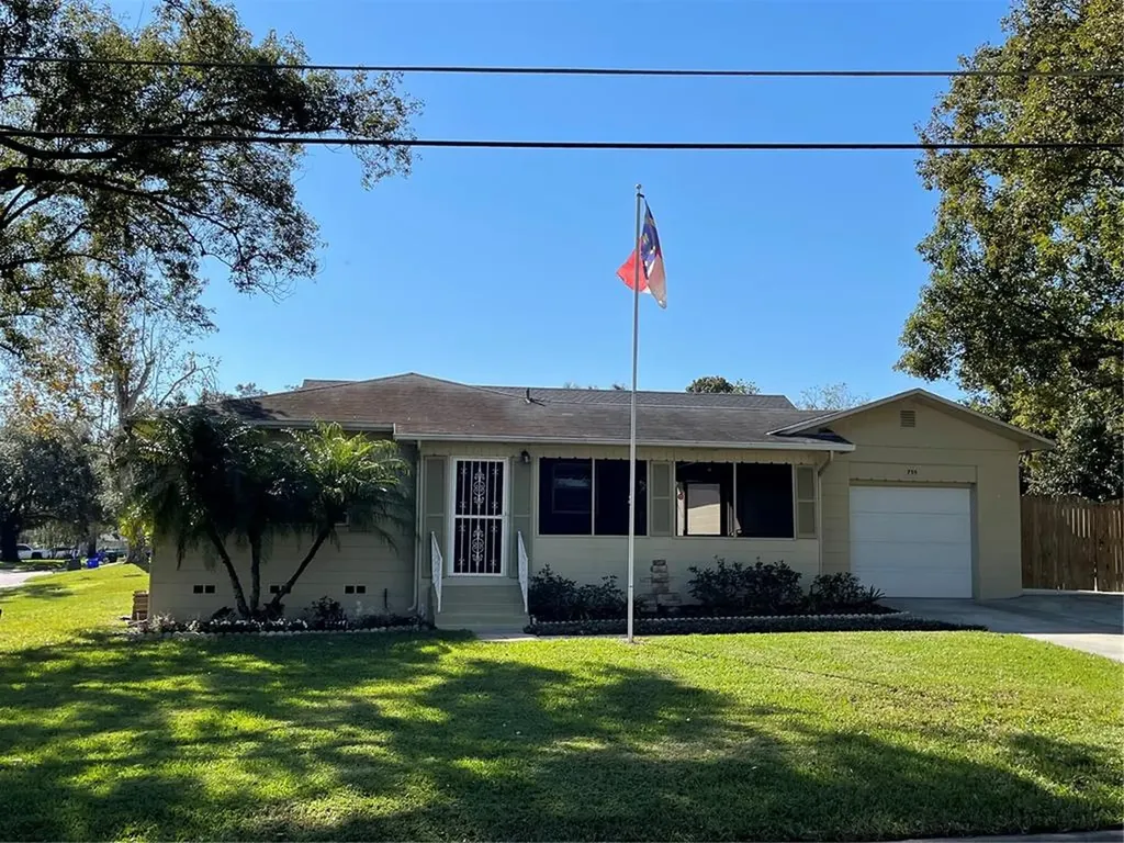 735 Easton Drive Lakeland FL 33803
