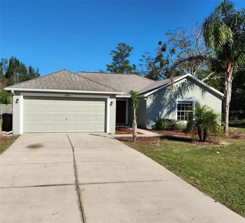 11635 Fairmont Avenue Leesburg FL 34788