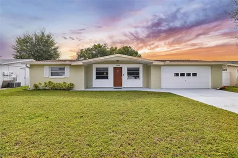 5240 Bluejay Drive Holiday FL 34690