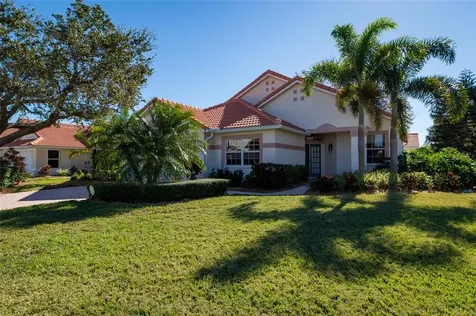 5814 Fairwoods Circle Sarasota FL 34243