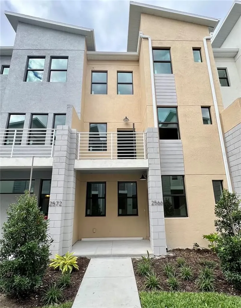 2566 12th Terrace N St Petersburg FL 33713