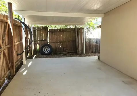 904 37th Street W Bradenton FL 34205
