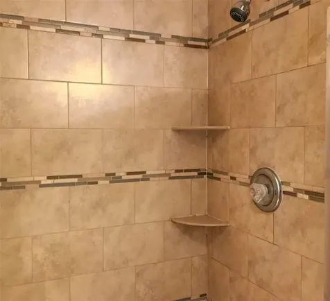 904 37th Street W Bradenton FL 34205