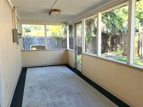 904 37th Street W Bradenton FL 34205