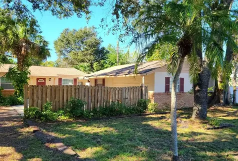 904 37th Street W Bradenton FL 34205