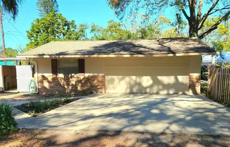 904 37th Street W Bradenton FL 34205