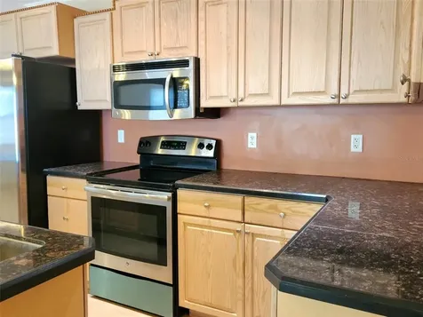 904 37th Street W Bradenton FL 34205