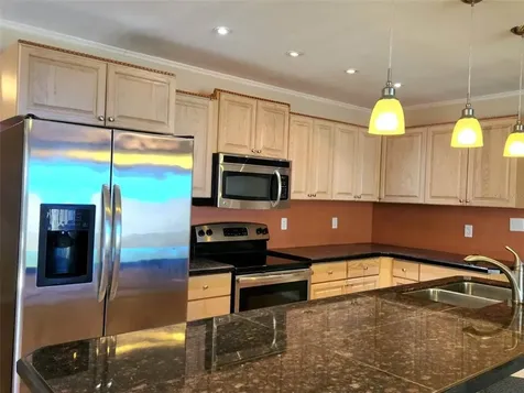 904 37th Street W Bradenton FL 34205