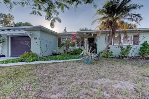 6121 4th Street S St Petersburg FL 33705