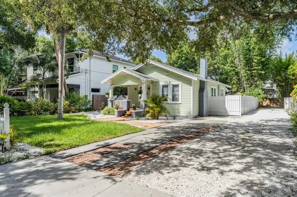 6007 S 2nd Street Tampa FL 33611