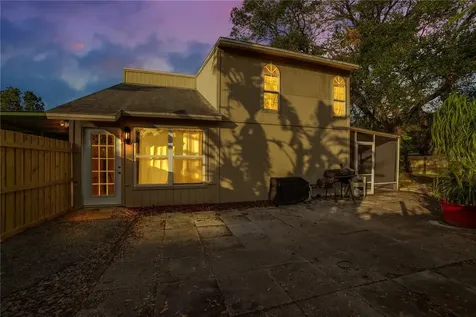 4681 Hollingsworth Avenue Sarasota FL 34233