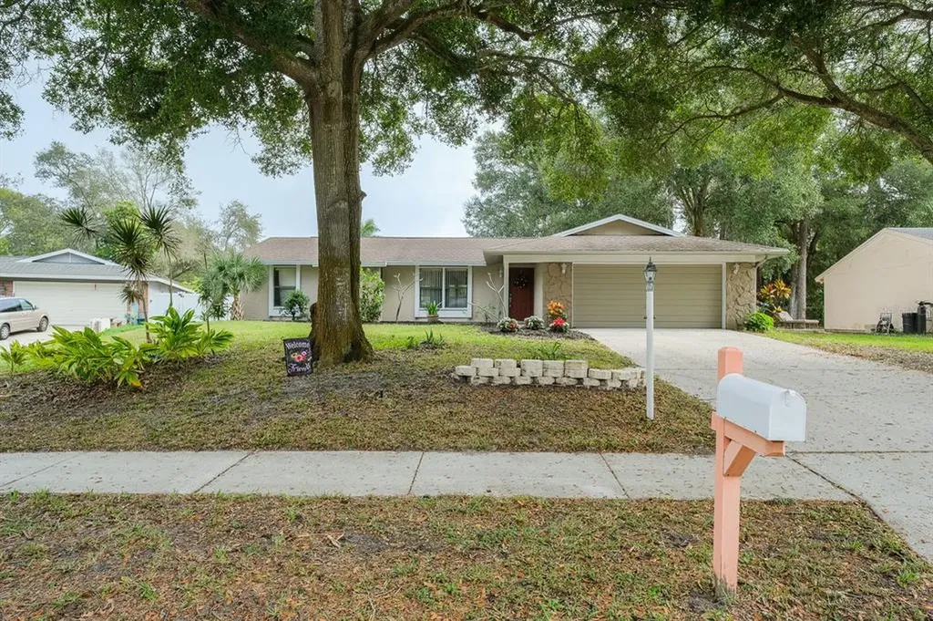 2141 Brent Place Palm Harbor FL 34683