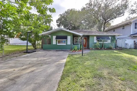 1673 Dartmouth Street Clearwater FL 33755