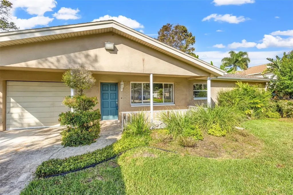1735 Montana Avenue NE St Petersburg FL 33703