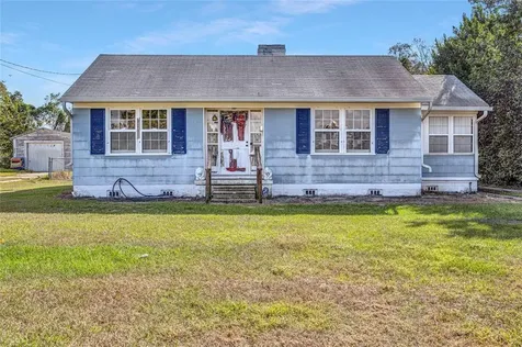 908 Avenue H NE Winter Haven FL 33881