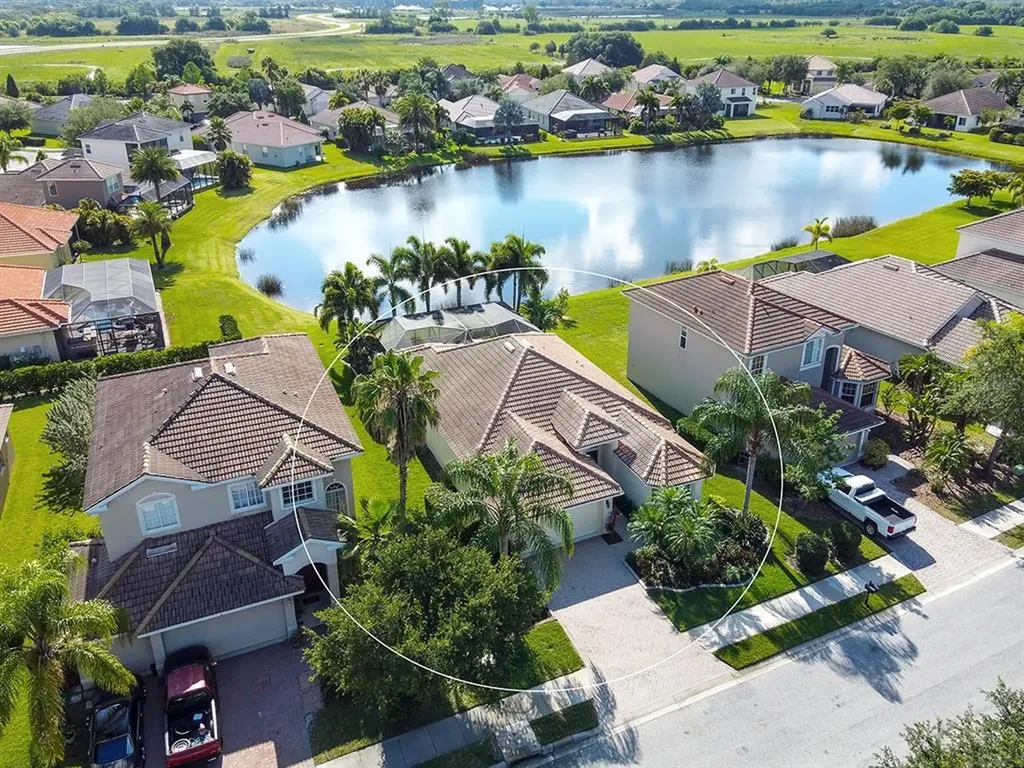 215 Golden Harbour Trail Bradenton FL 34212