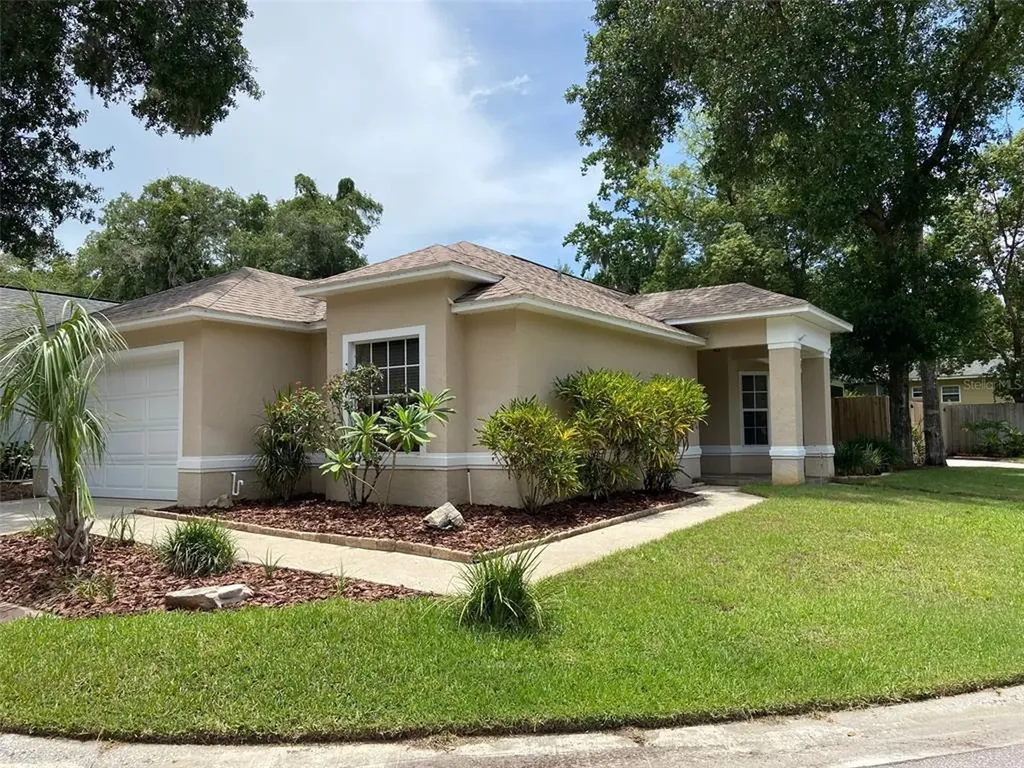 39 Townhill Drive Eustis FL 32726