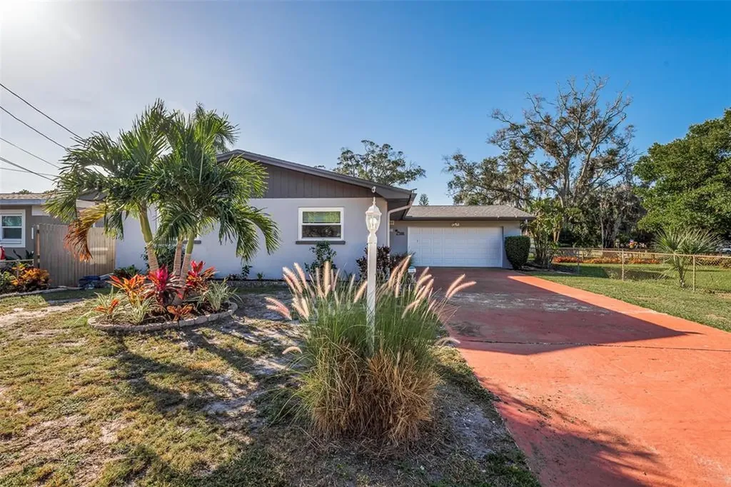 1149 Queen Street Clearwater FL 33756