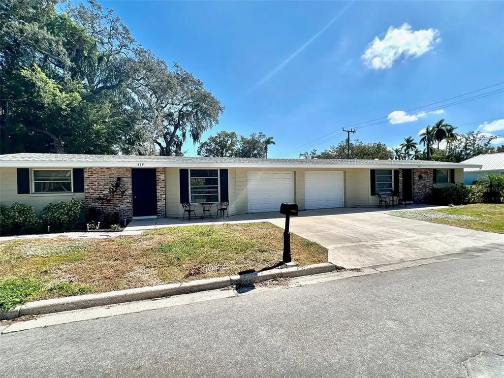 619 21st Street W Bradenton FL 34205